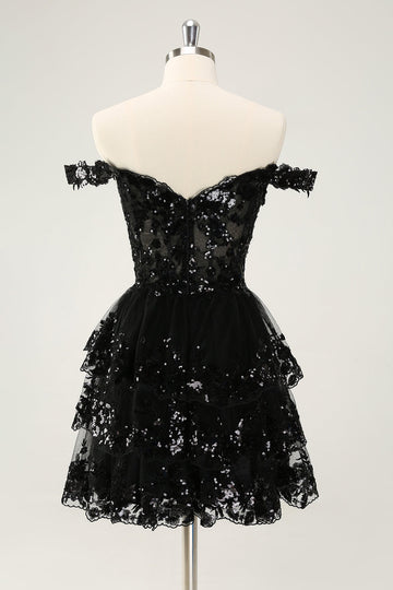 Sparkly Black En linje av skulderen Korsett Tiered Lace Short Homecoming Dress